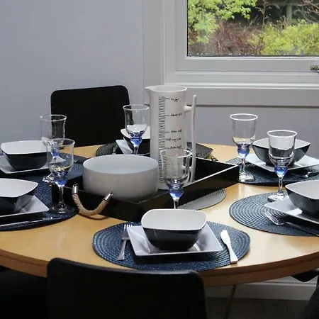 Krossmyrhill. Great House * Eik