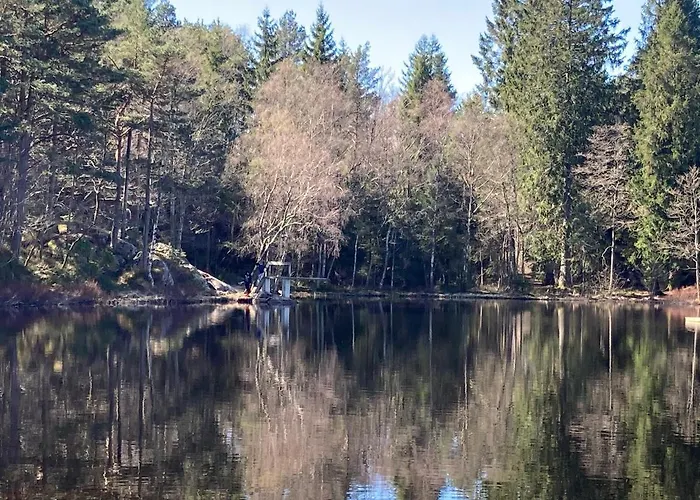 Krossmyrhill. Great House * Eik